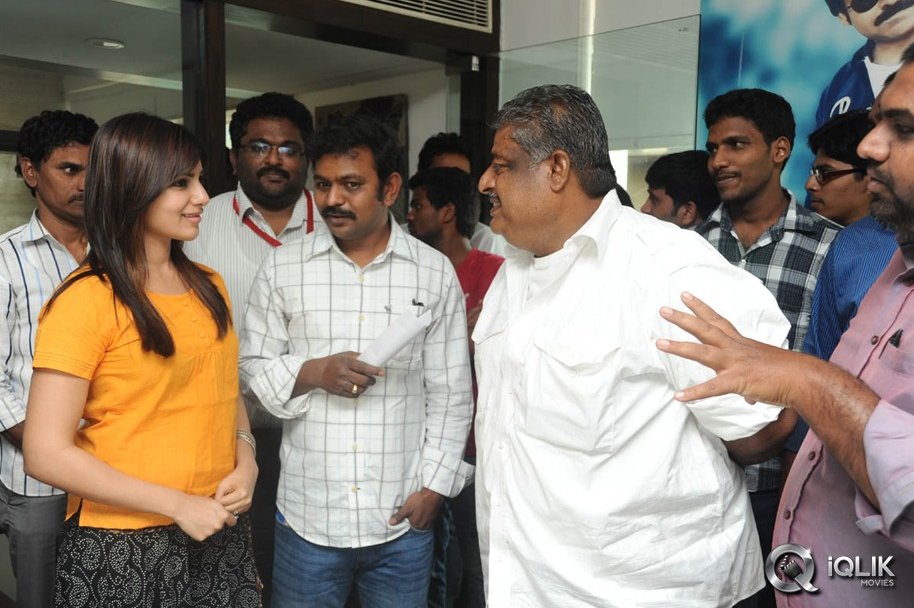 Samantha-at-Attarintiki-Daredi-50-days-Charity-Pressmeet